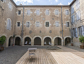 Guilhem Roubichou Brise-vues, 2022 Dimensions variables. crédit photo: Benjamin Roudet - Agrandir l'image (fenêtre modale)