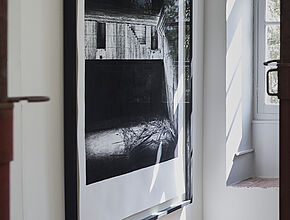 Base Martha #8, Roxane Daumas, 2020 - Pierre noire sur papier, - Agrandir l'image (fenêtre modale)